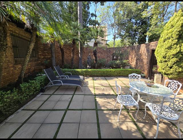 3 BEDROOM FREEHOLD FOR SALE IN GLENVISTA